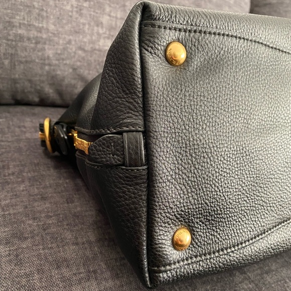 PRADA
Black Vitello Daino Leather Bauletto Top Handle Bag - Picture 14 of 17